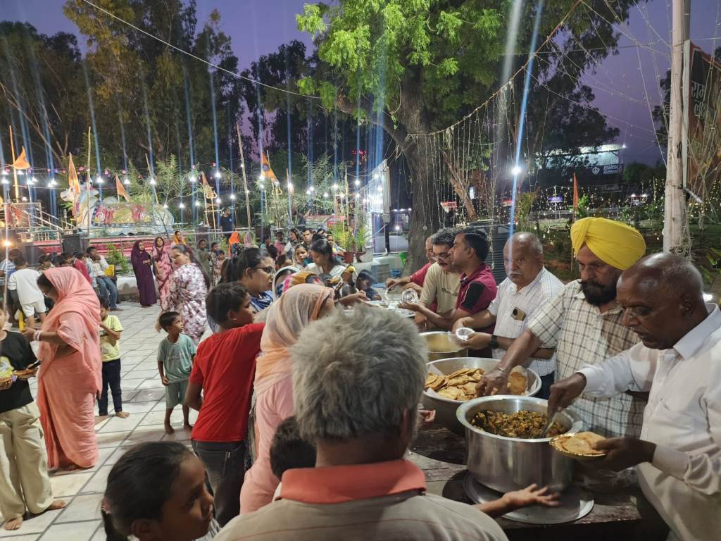 पुरुषोत्तम मास के समापन और सोमवती अमावस्या को सुधार सभा द्वारा श्रद्धा और धूमधाम से मनाया गया